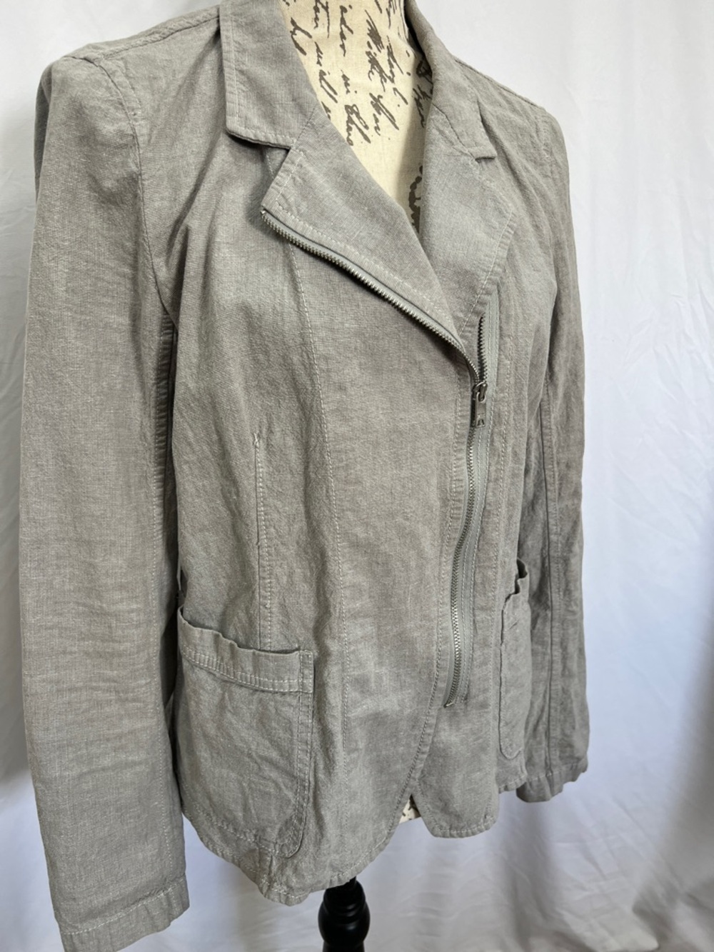 DKNY linen side zipper light gray light weight jacket drop in pockets - Picture 2 of 6